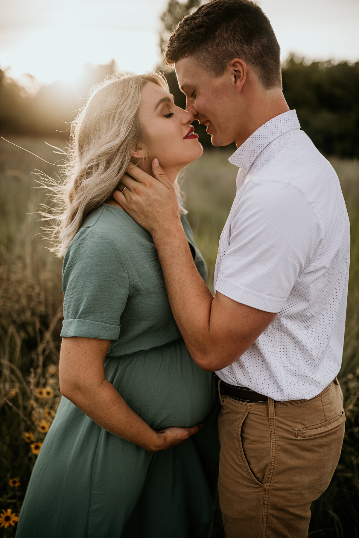 Maternity session in Sioux Falls, South Dakota.