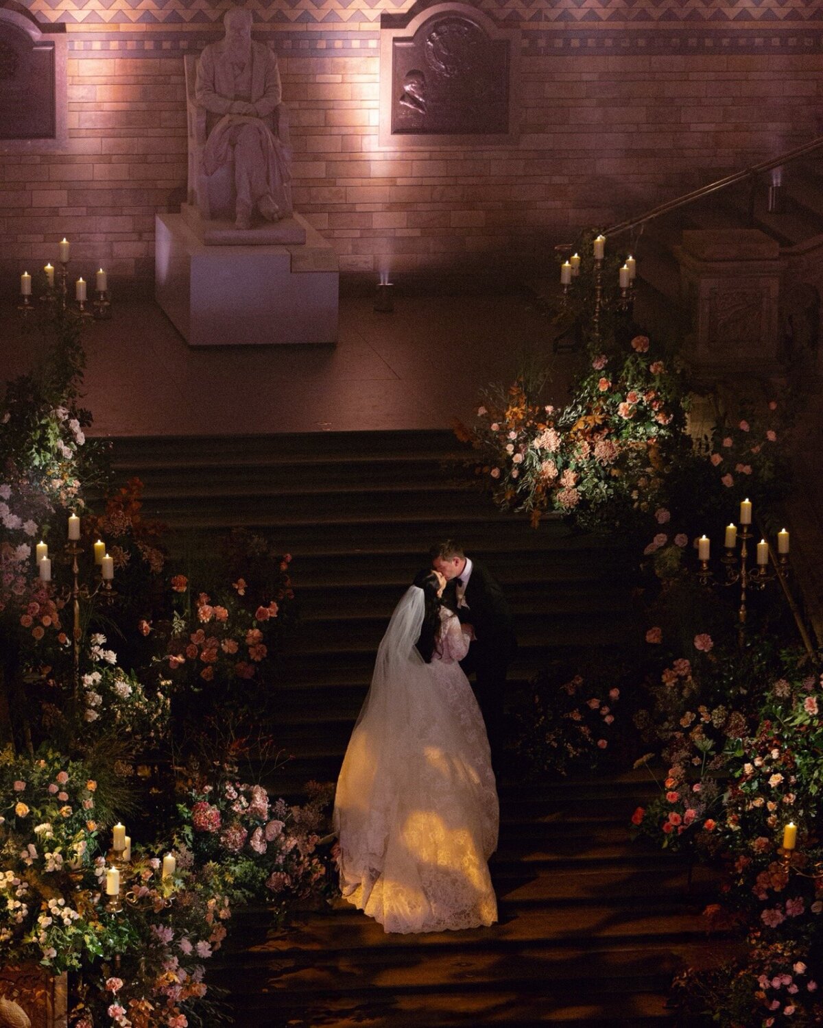 natural-history-museum-london-autumn-wedding