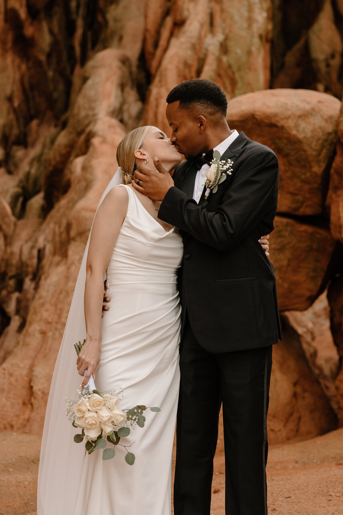 20230524-colorado-garden of the gods-amber and ervin-35