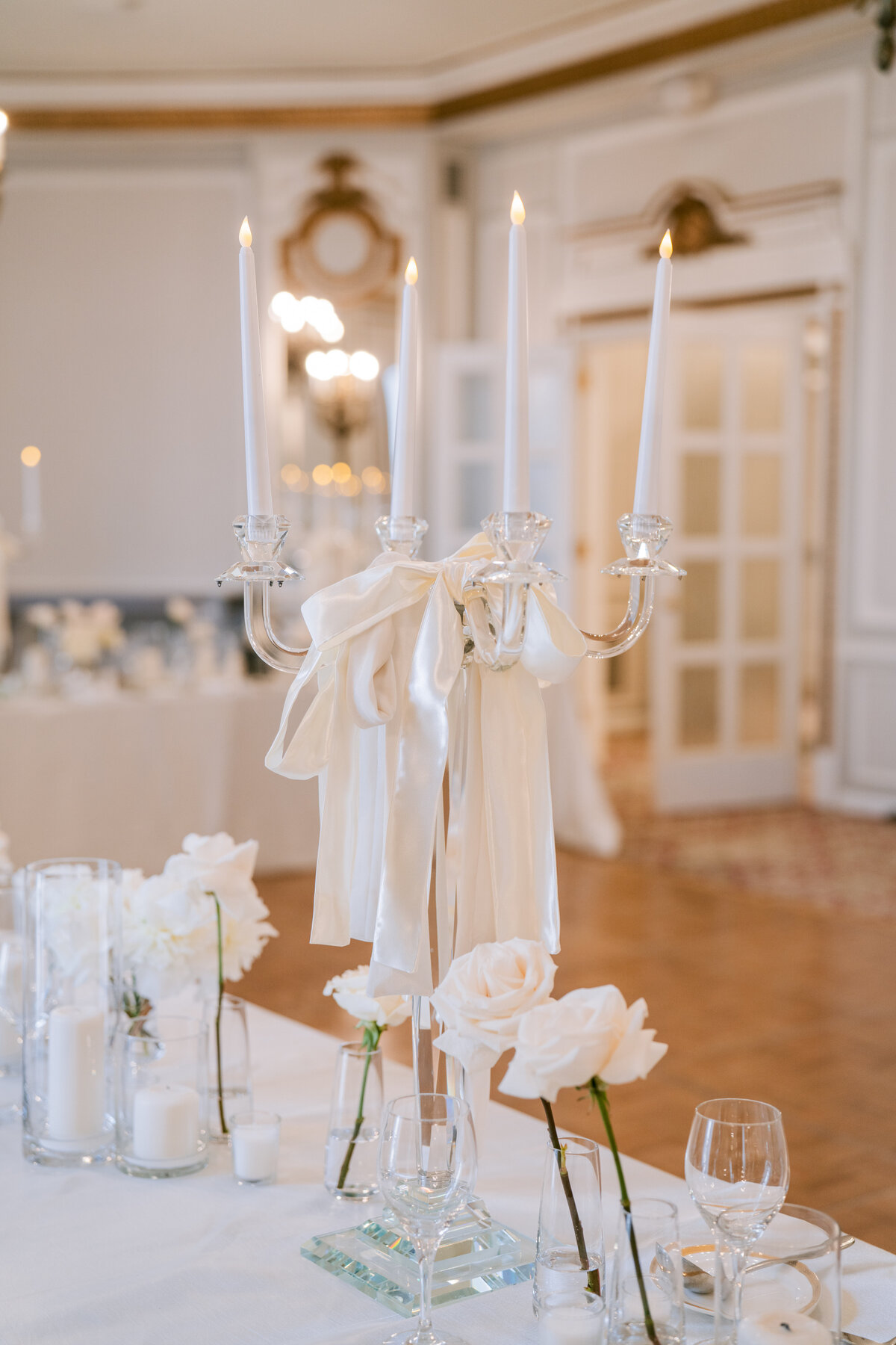 0006 Andrea & Luke_Chateau Laurier Wedding Ottawa_Photography by Emma