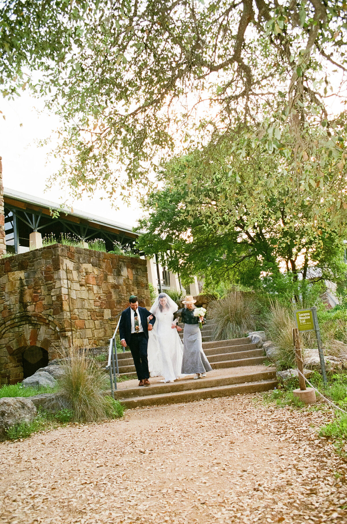 Esme&JacobWeddingPhotos_Previews_AustinWeddingPhotographer_HereafterFilms-35