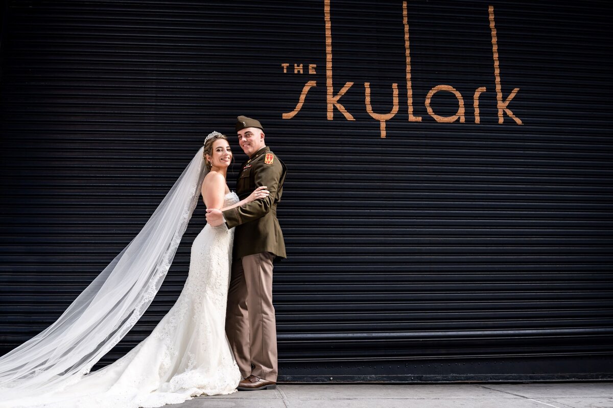emma-cleary-new-york-nyc-wedding-photographer-videographer-venue-the-skylark-7