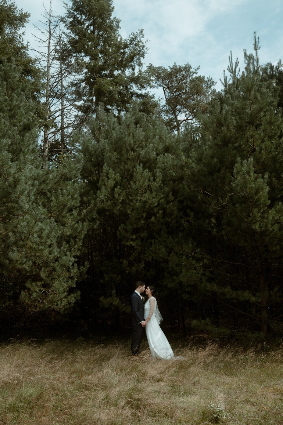 Trouwen-bij-kasteel-de-hooge-vuursche-Trouwfotograaf-Lauw-Design-&-Photography-5
