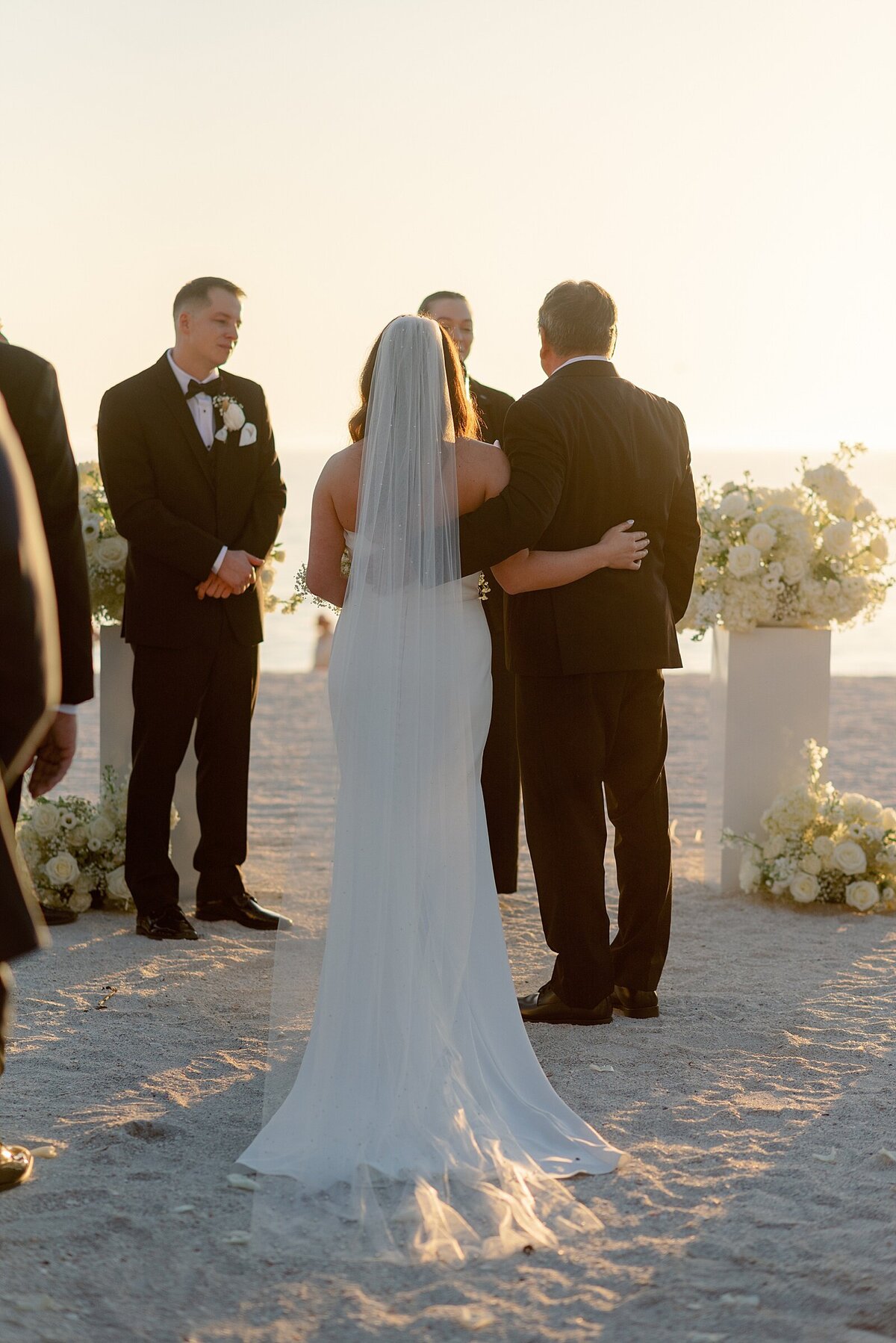 Lido-Beach-Resort-Wedding_0043