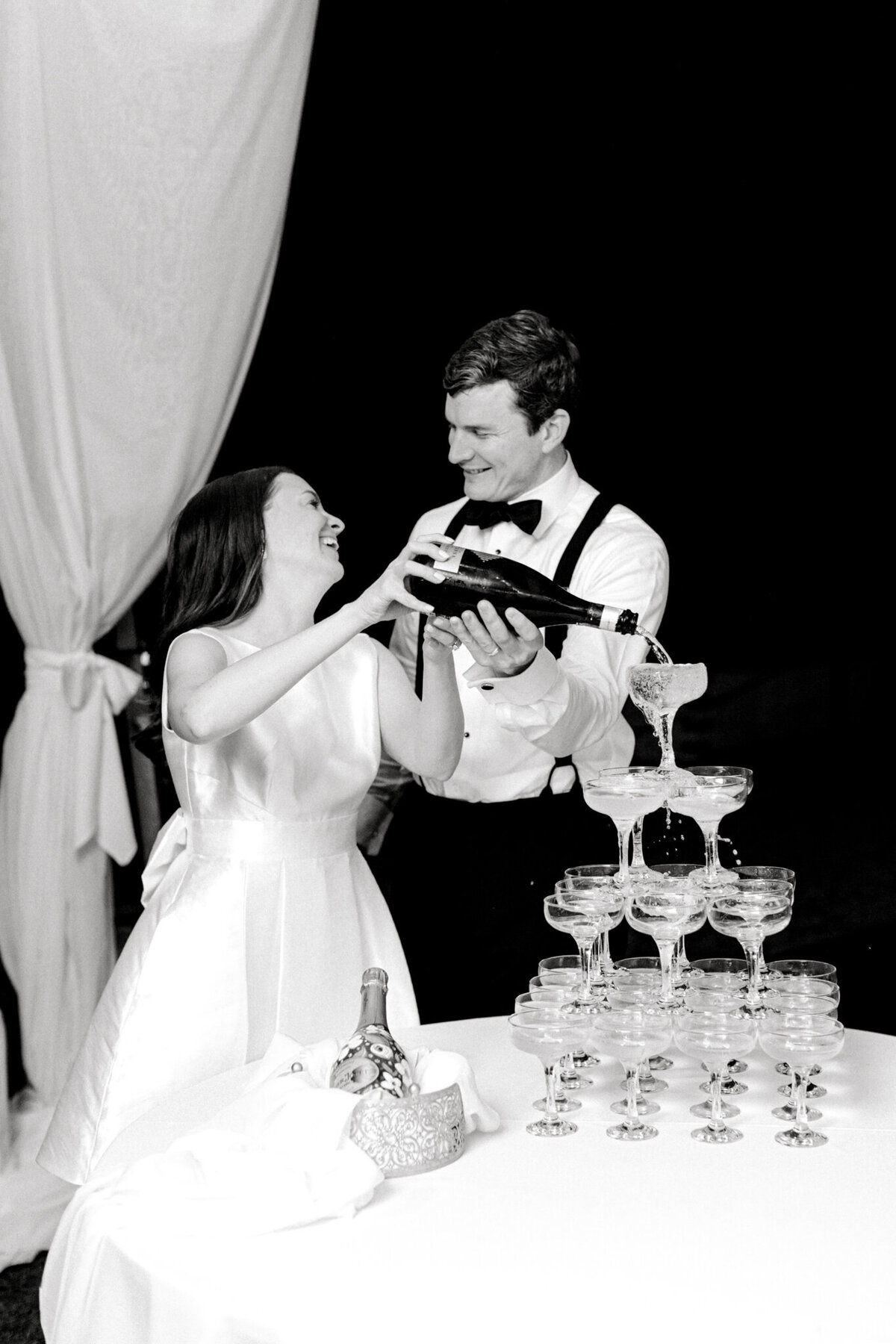 Gena & Matt's Wedding at the Dallas Arboretum | Dallas Wedding Photographer | Sami Kathryn Photography-270