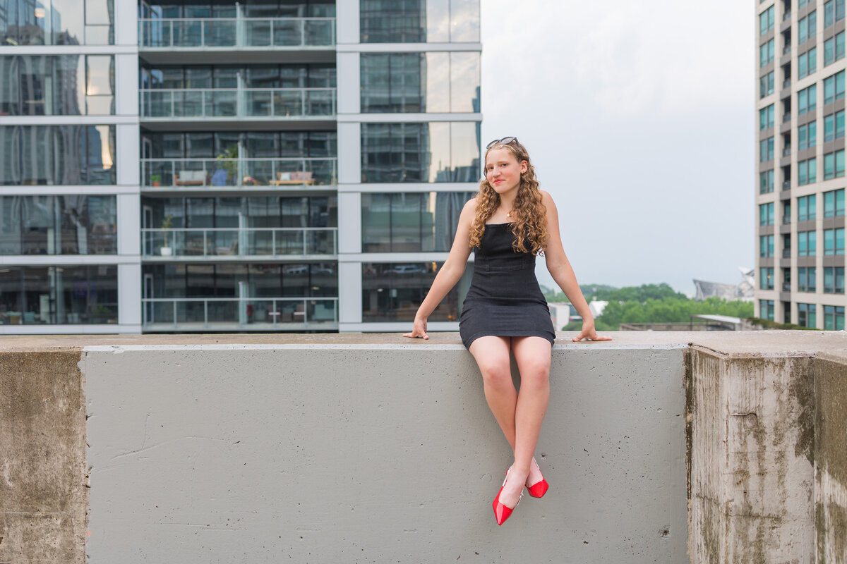 urban-chicago-senior-girl-portraits-dior-mandy-daniel