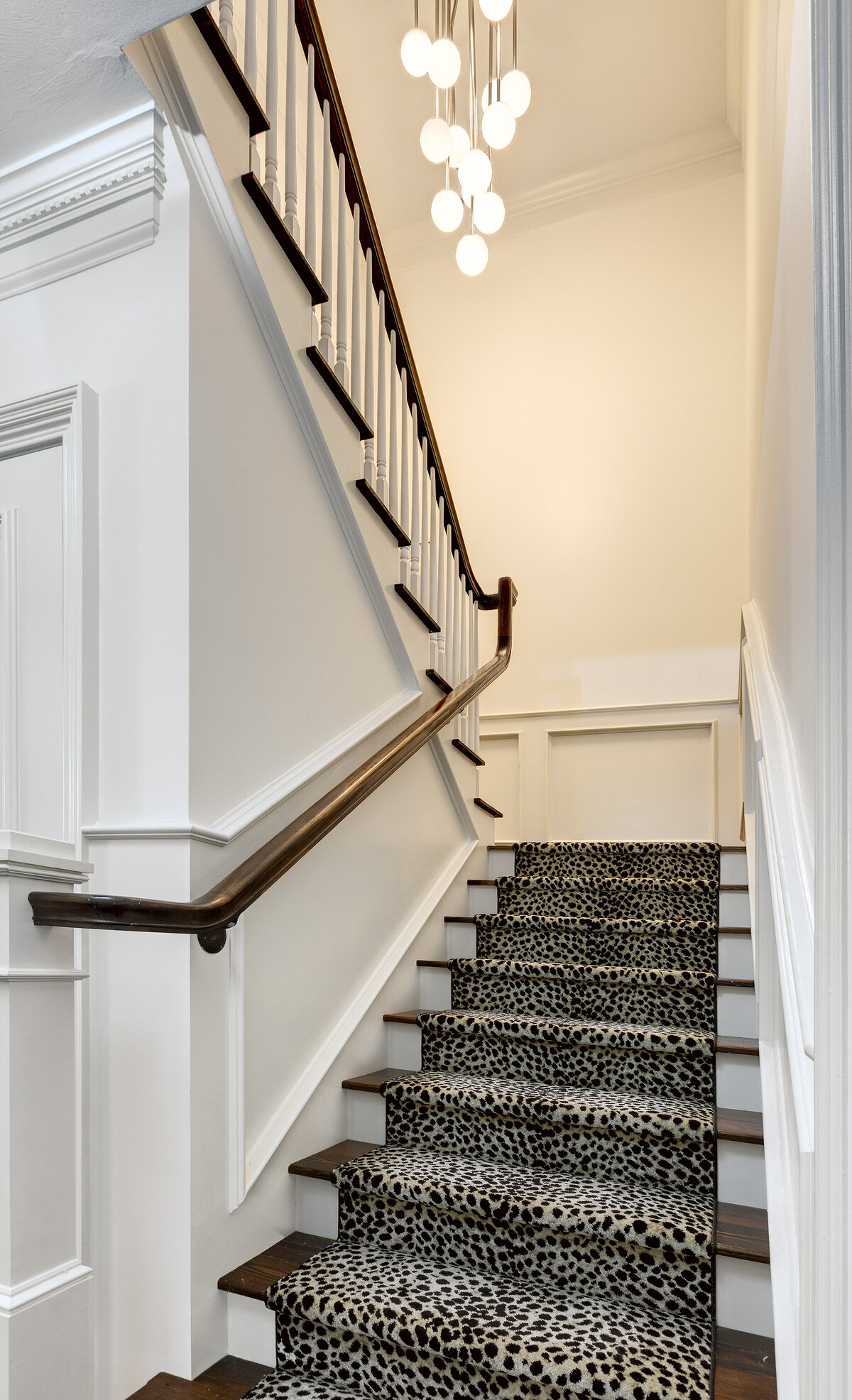Modern Staircase Design Wooden Touch with Stair Carpet