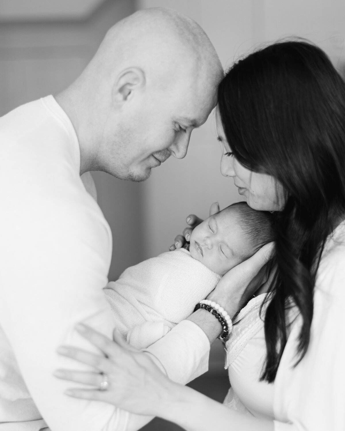 In-home newborn portrait session with siblings in Philadelphia - 11