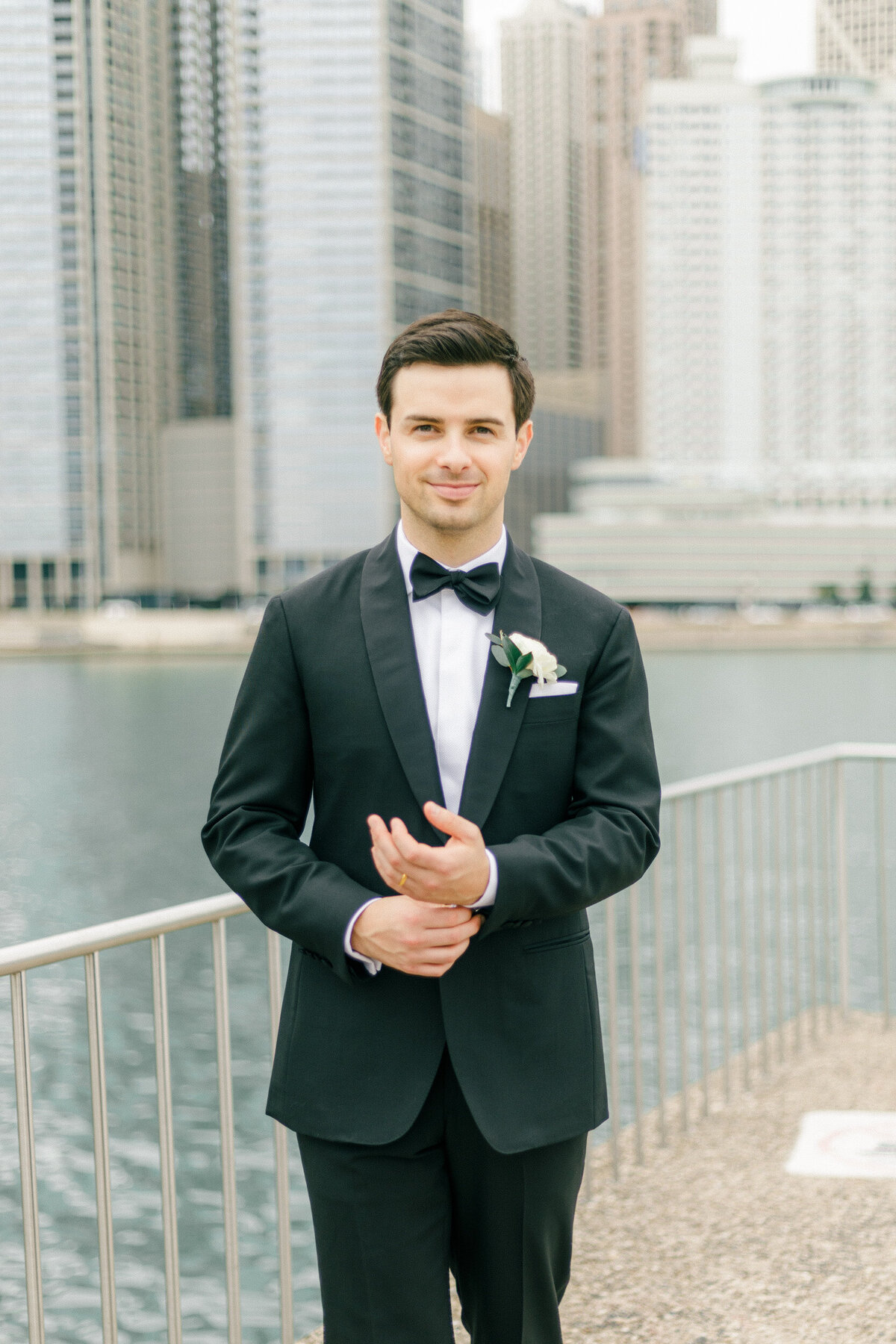 Lexi Benjamin Photography_An Elegant fall Chicago Wedding steeped in Chicago at The Rookery-46