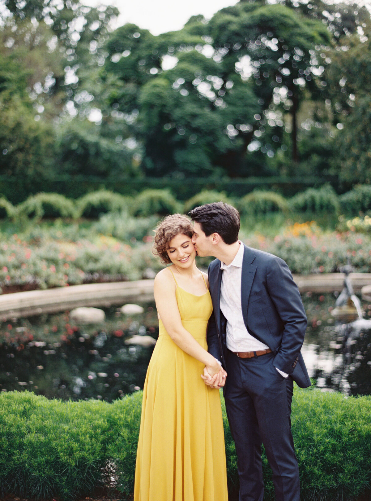 Kirsten&Frank-Fine-Art-Film-Wedding-Photographer-New-York-City-Botanical-Garden-1