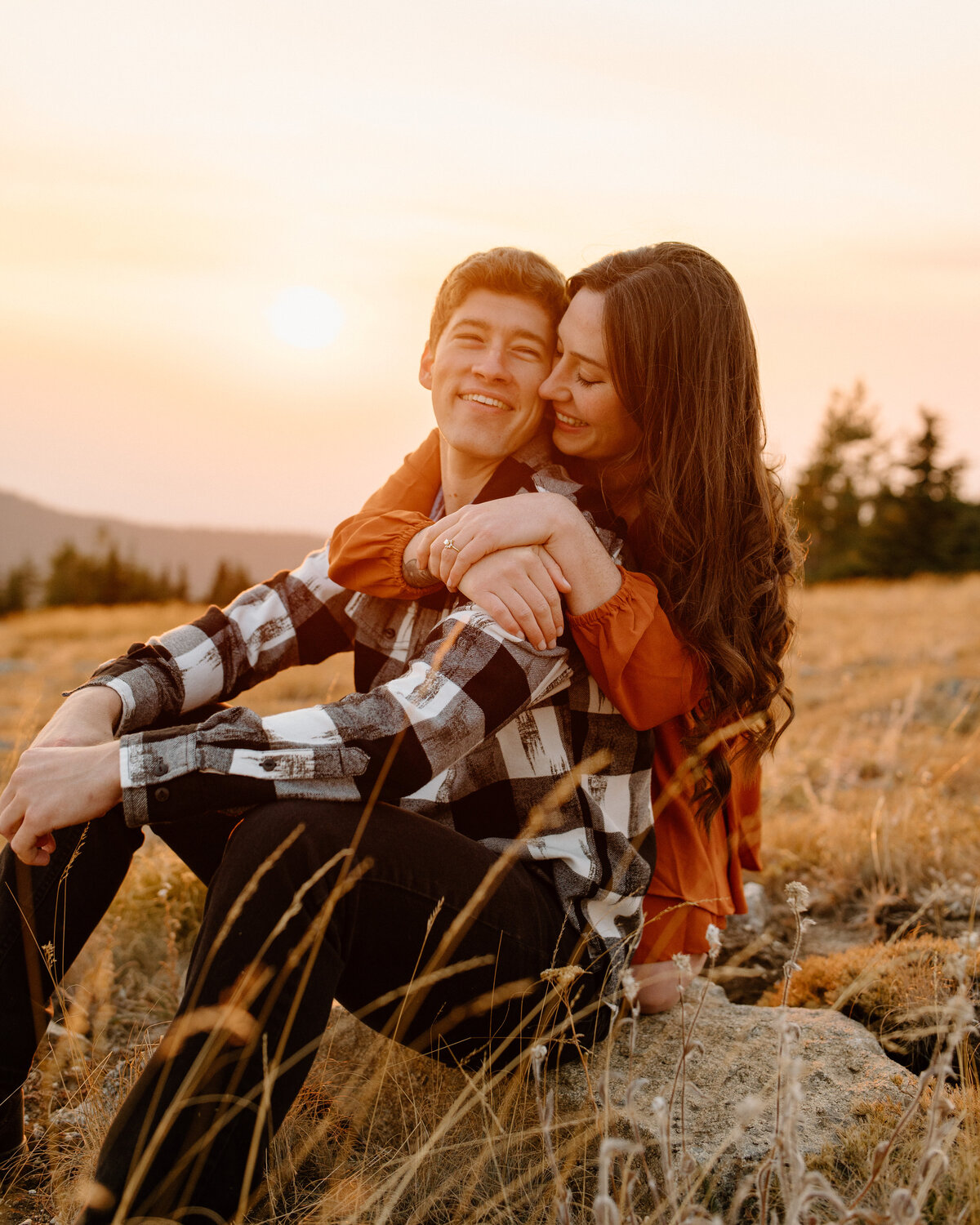 autumn_mount_spokane_engagement_session_05