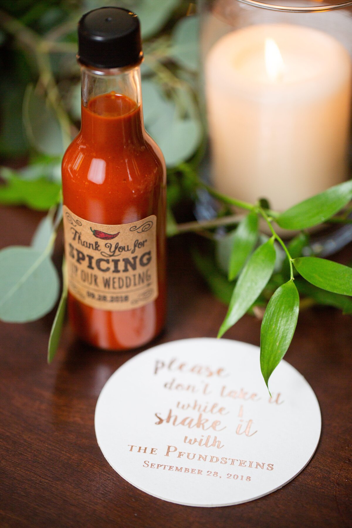 hot-sauce-wedding-favor