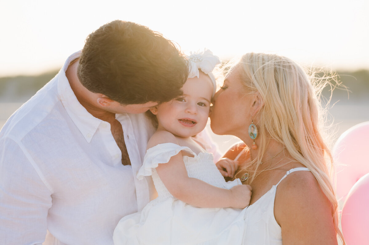 gender-reveal-beach-family-photos-nj-photographer-suess-moments-135