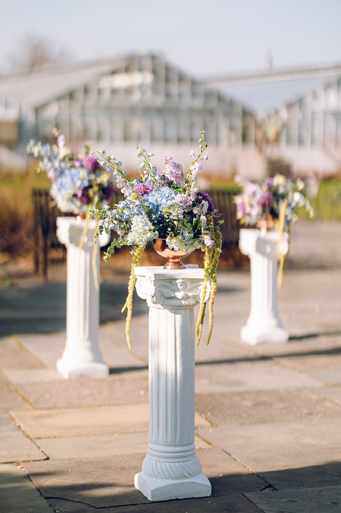 Details at a wedding at the Garfield Park Conservatory in Chicago
