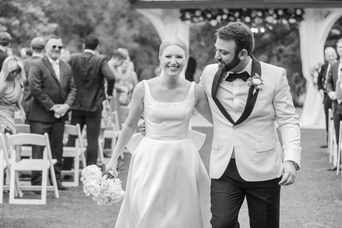 Jessica-Chole-Photography-san-antonio-wedding-photographer-austin-luxury-wedding-photographer-romantic-timeless-classic-photography-kendall-point-wedding-47