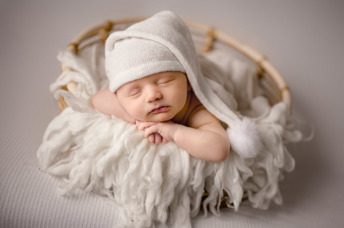 Finn Newborn-45
