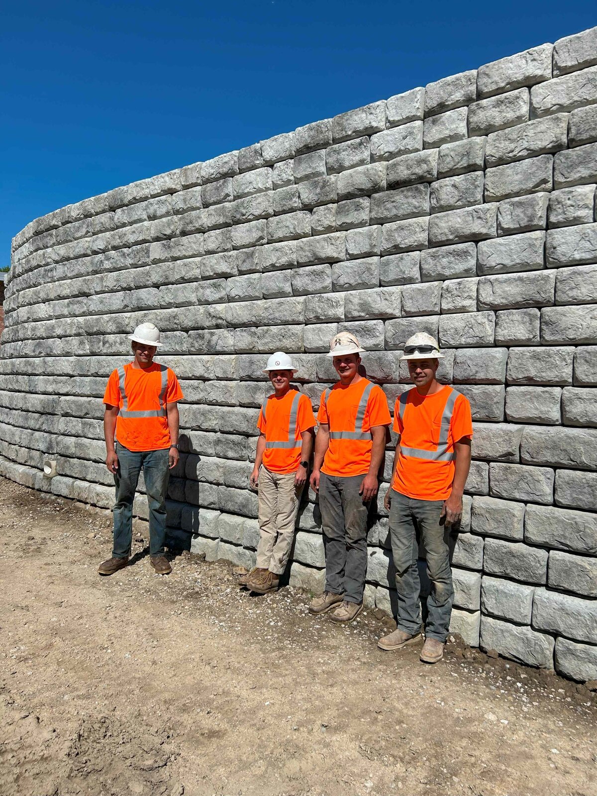 xl-retaining-wall-installation-highland-services-team