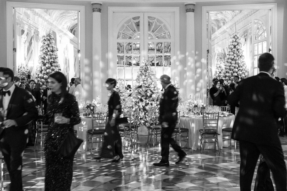 515-Notre-Dame-The-Ritz-Carlton-Montreal-Canada-Victoria-Philippe-Wedding-47