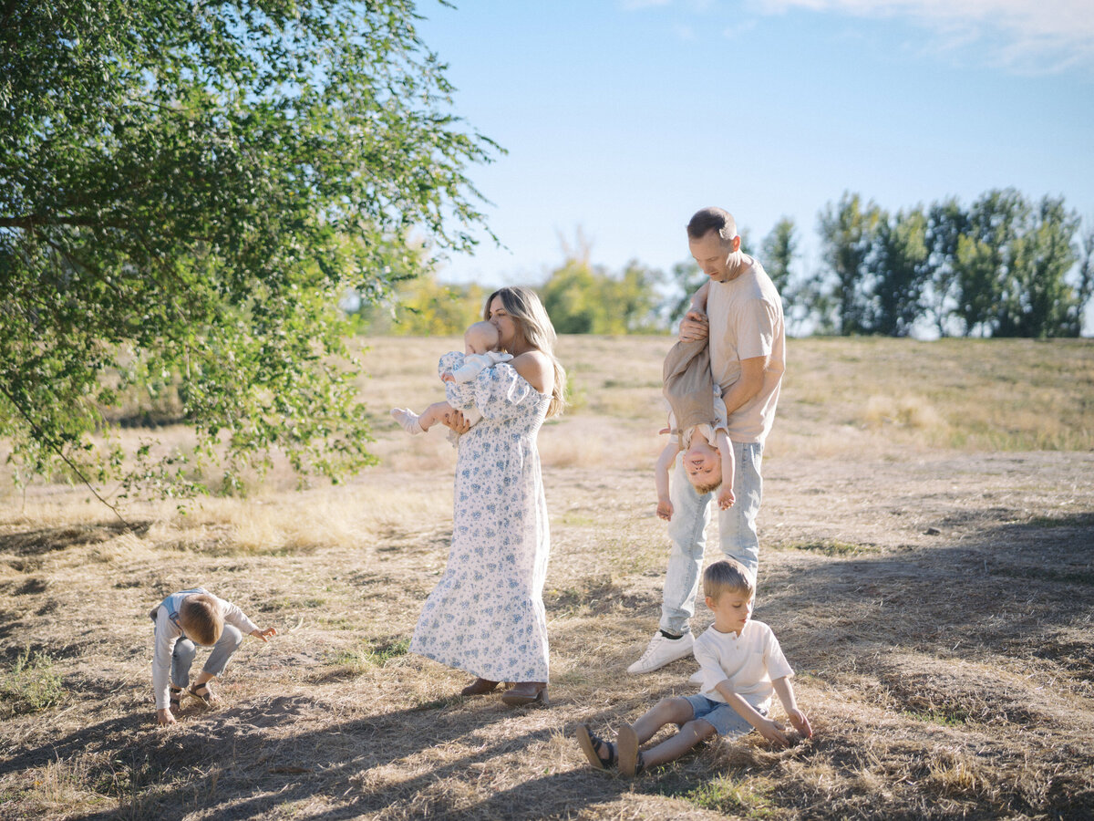 Vancouver family photographer_Fall family photos-53