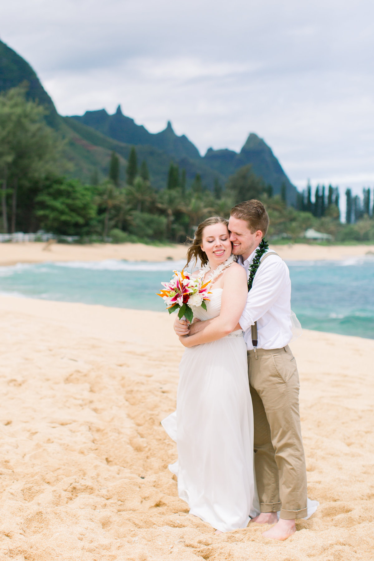 Joel and Kelly-Hawaii Wedding Photographer Samantha Laffoon-3499