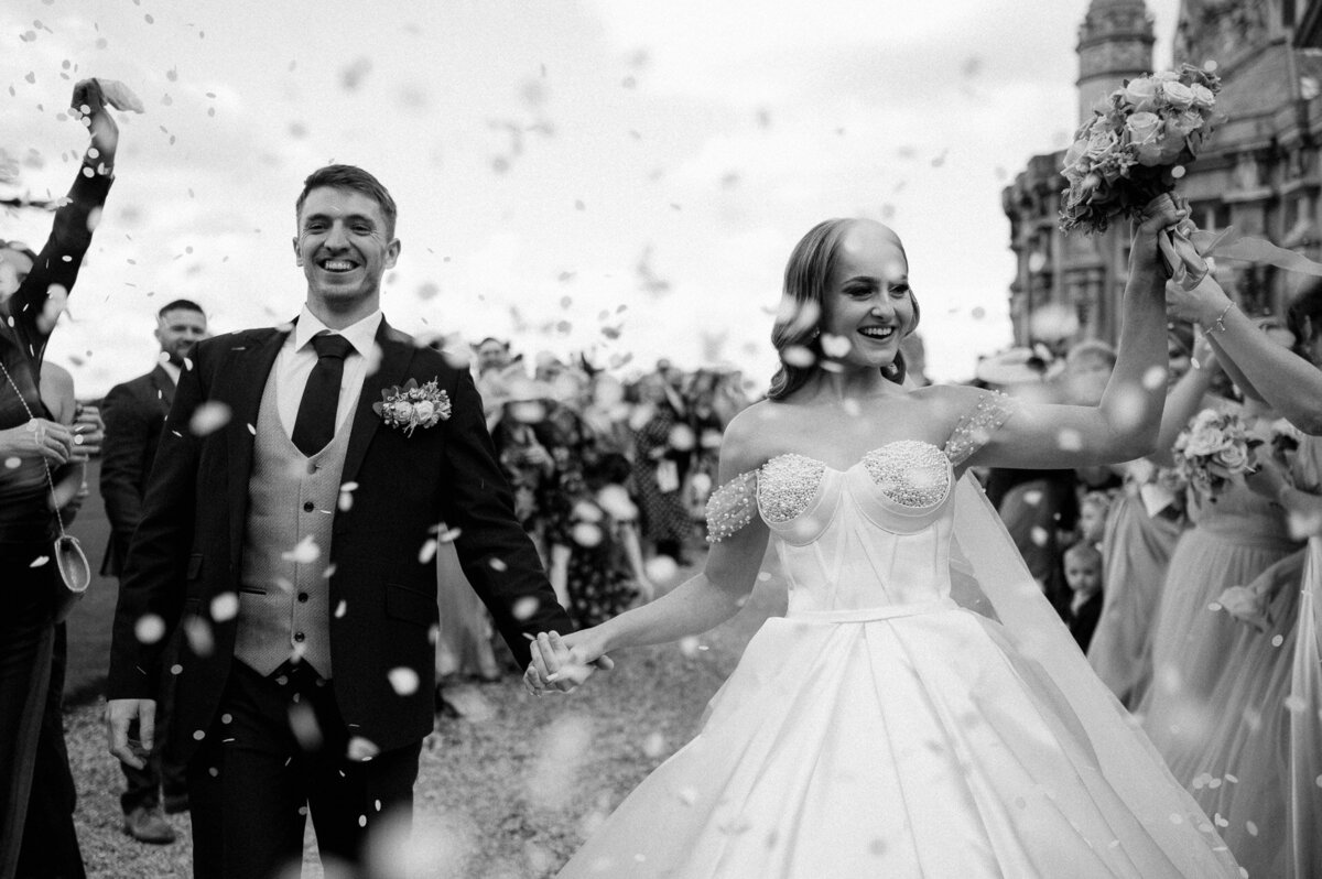 Harlaxton Manor - Wedding Photographer - Laura Williams Photography - WEB - 20