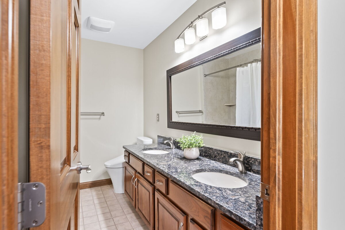 73-web-or-mls-A7407523
