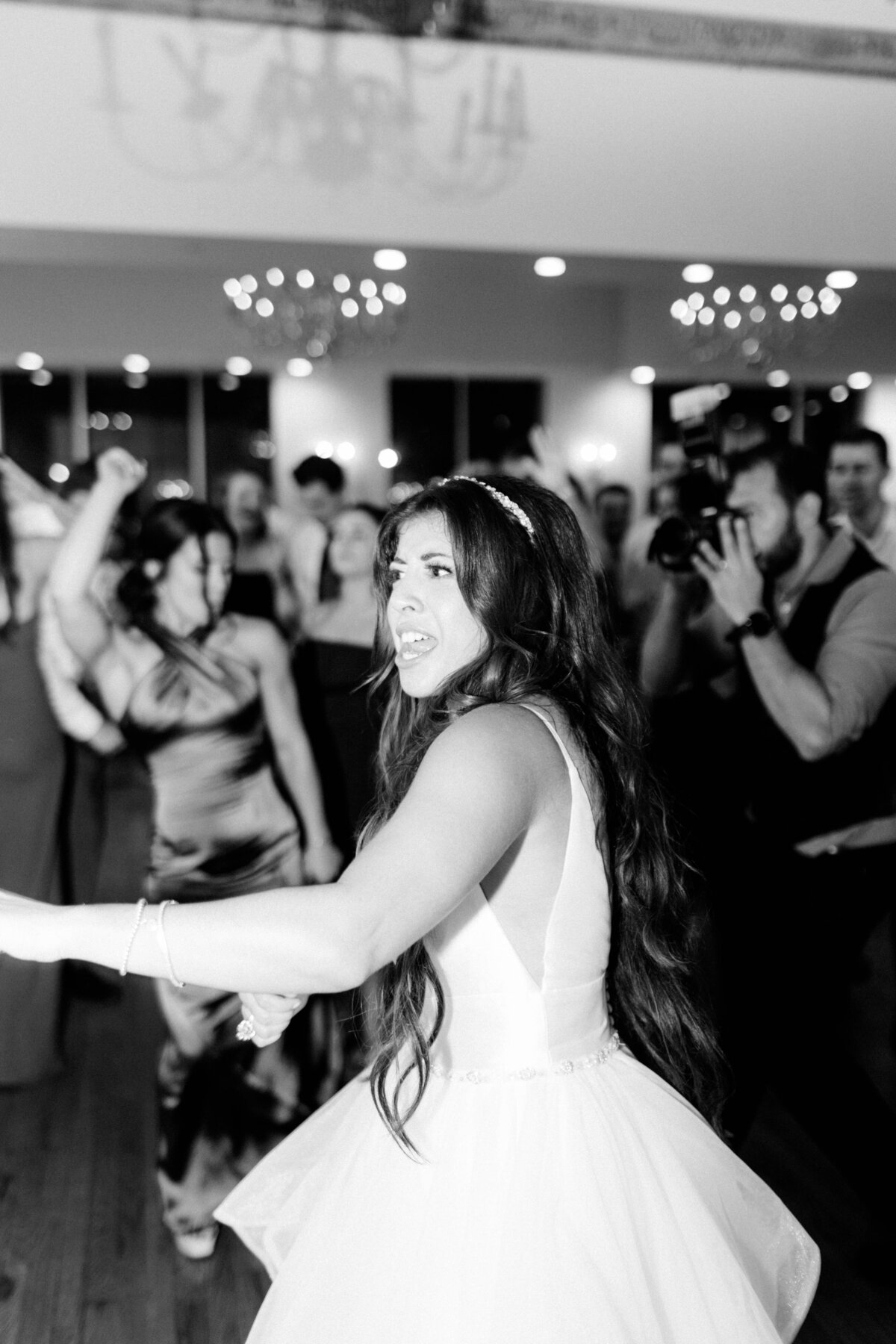 Huntingdon-Valley-Country-Club-Wedding-Reception-Party-Photos_122