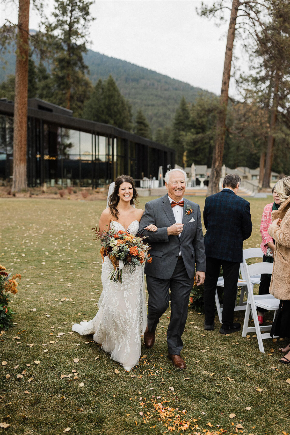 black-butte-ranch-sisters-oregon-wedding-013