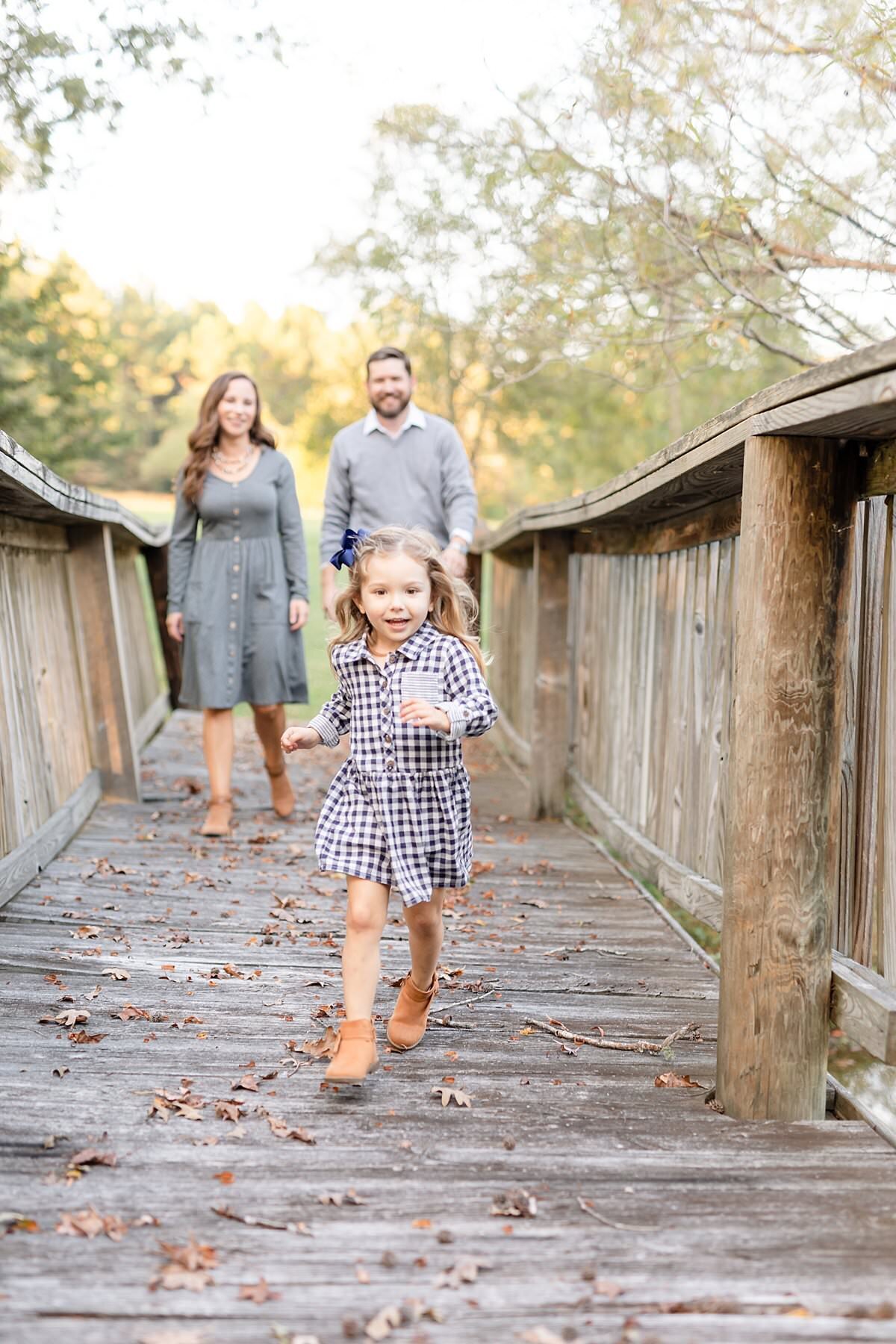 Outdoor-Family-Photo-Session-Greenville-South-Carolina00023-with-toddler