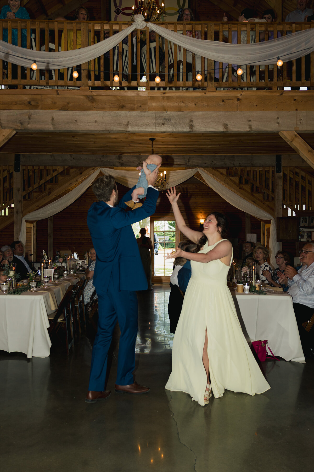 Sydney and Brant's Rustic Midwest Wedding Photography-510
