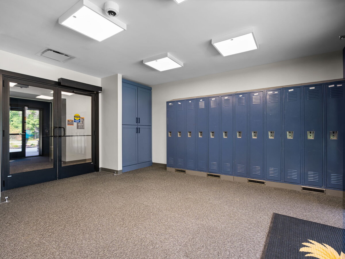 44-web-or-mls-A7403483