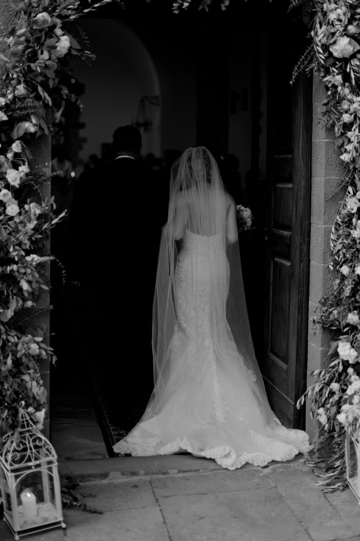 029_Tuscany_Castello_Di_Gargonza_Destination_Wedding_Photographer-85_Destination wedding photographer in Tuscany at Castello di Gargonza. Captured by Flora and Grace photography. 