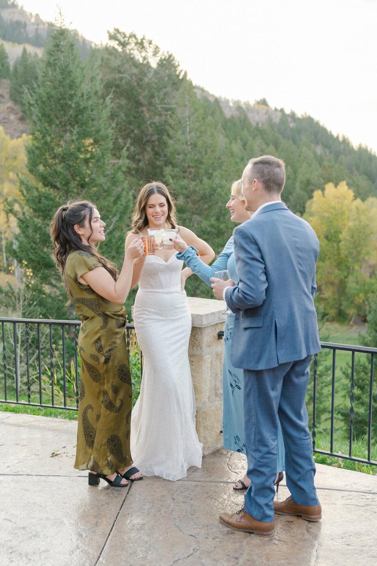 Beaver_Creek_Intimate_Wedding_MaryAnnCraddockPhotography_0126