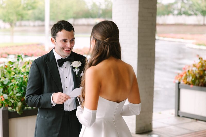evansville-country-club-wedding-first-look-moment36