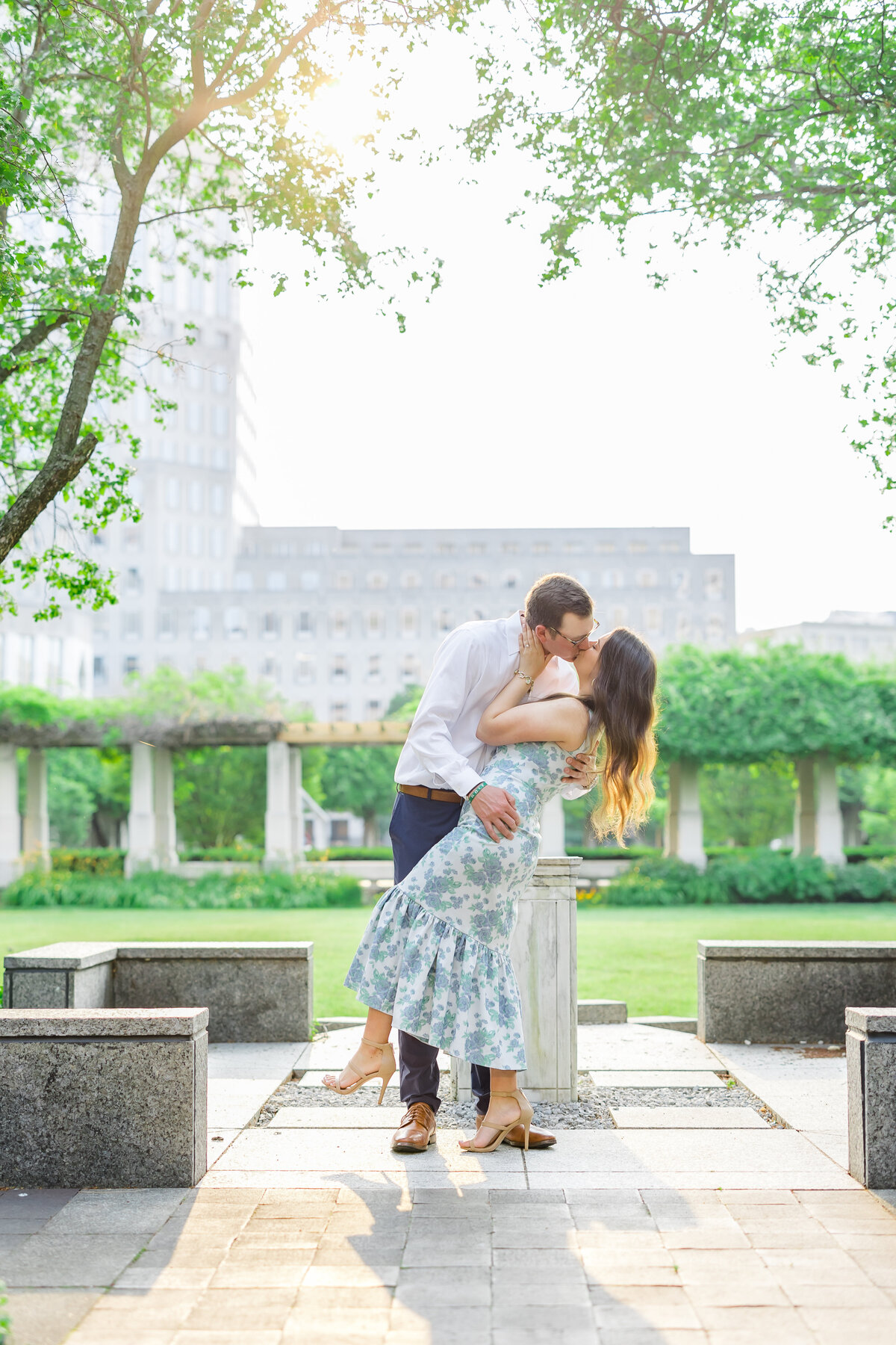 kasia-sickau-photography-cincinnati-wedding-photographer-liz-andrew-engagement-session-over-the-rhine149