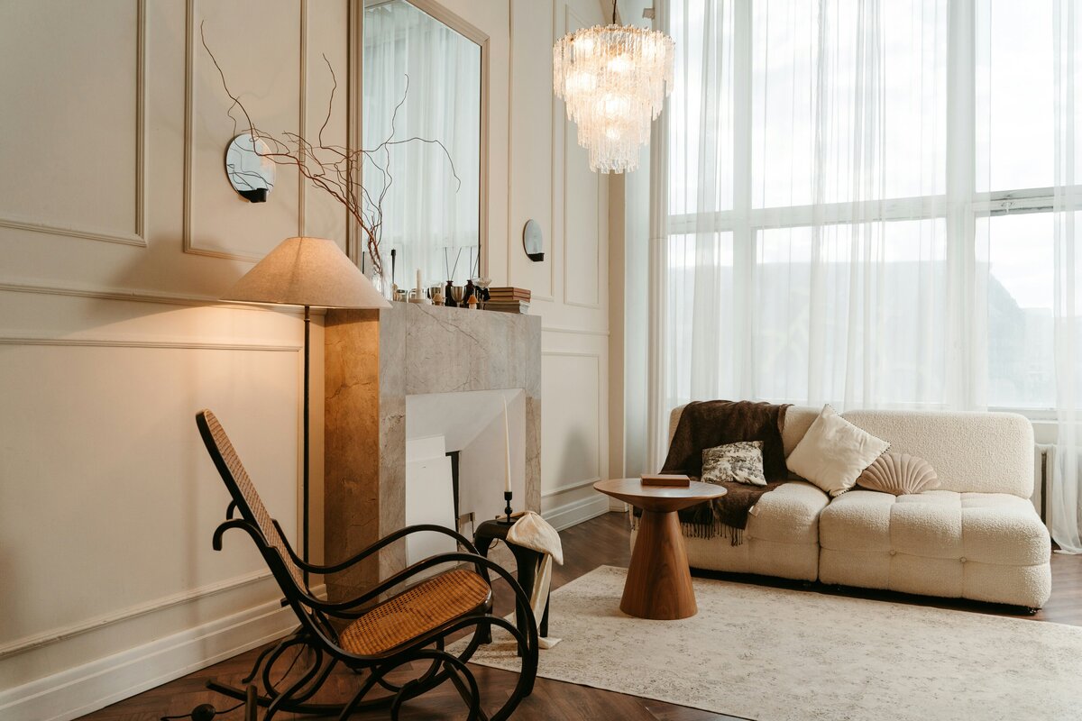 polina-kuzovkova-AYLzyaNEgyA-unsplash