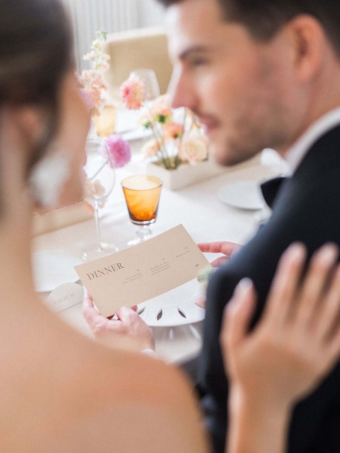 Colorful couture wedding at luxury hotel chais Monnet in Cognac - Veronique Lorre artistic direction floral designer42