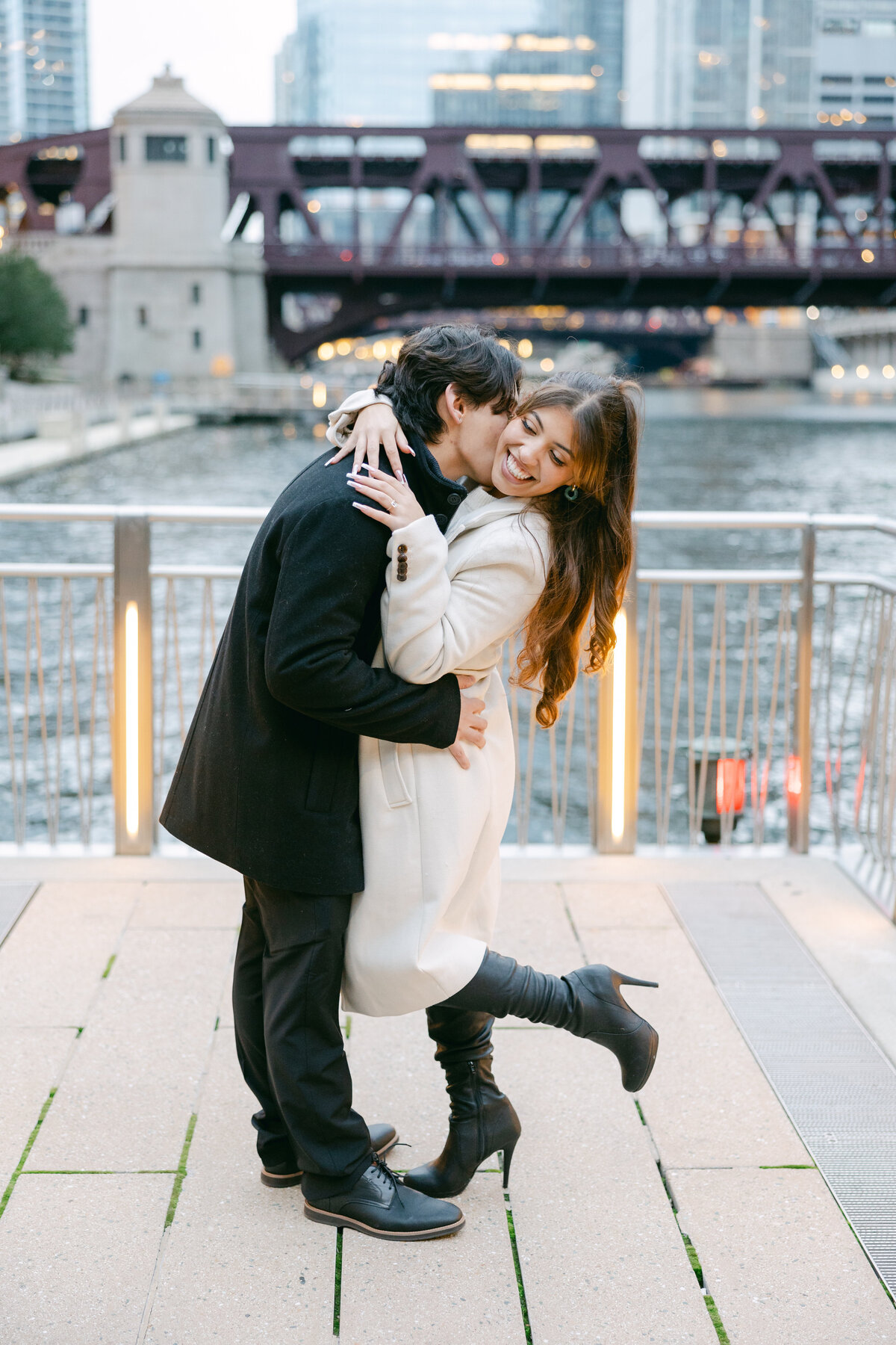 river-walk-engagement-session-chciago