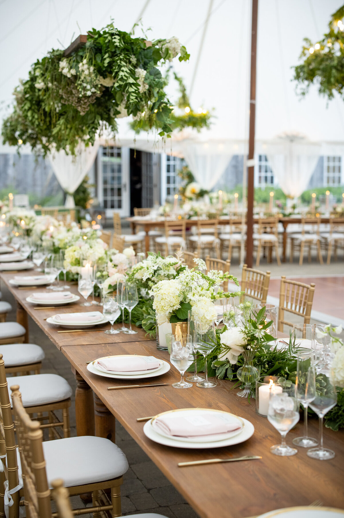 Modern-Tented-Wedding-at- Lion-Rock-Farm-luxury-estate