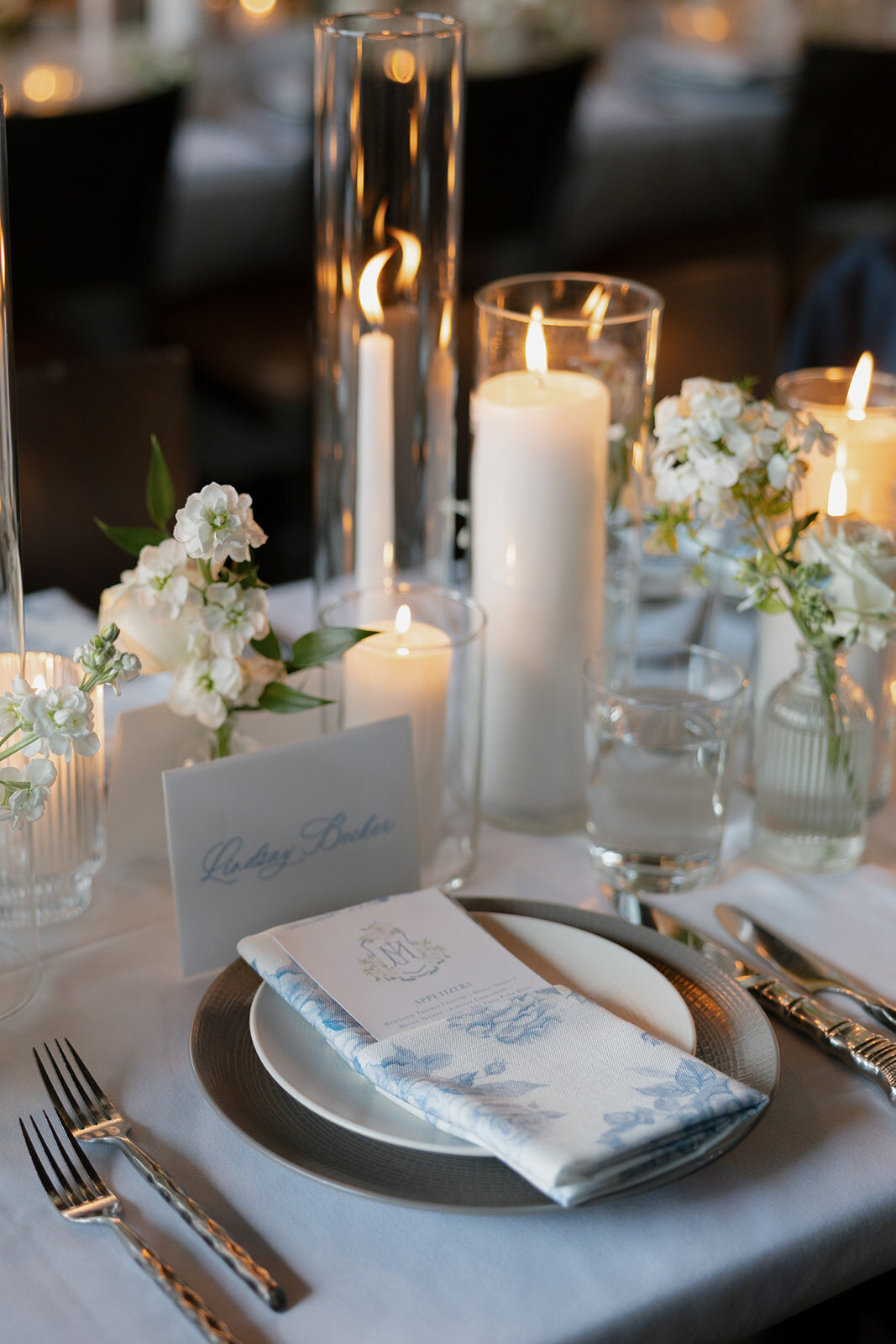 loui_photography_wayzata_intimate_wedding_jules_matt_-89