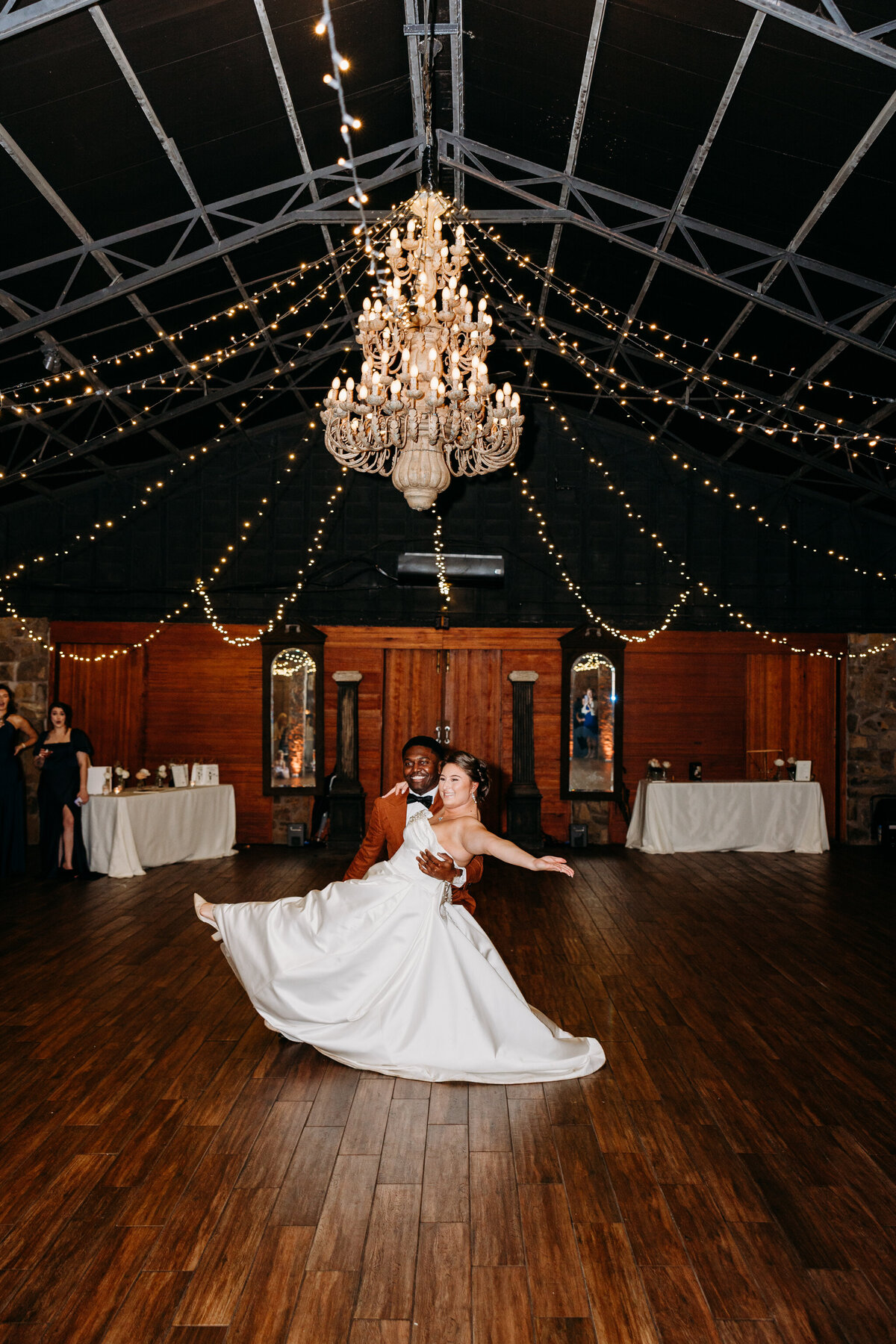 043_LegendAndLaceStudios_May_Wedding_Preview