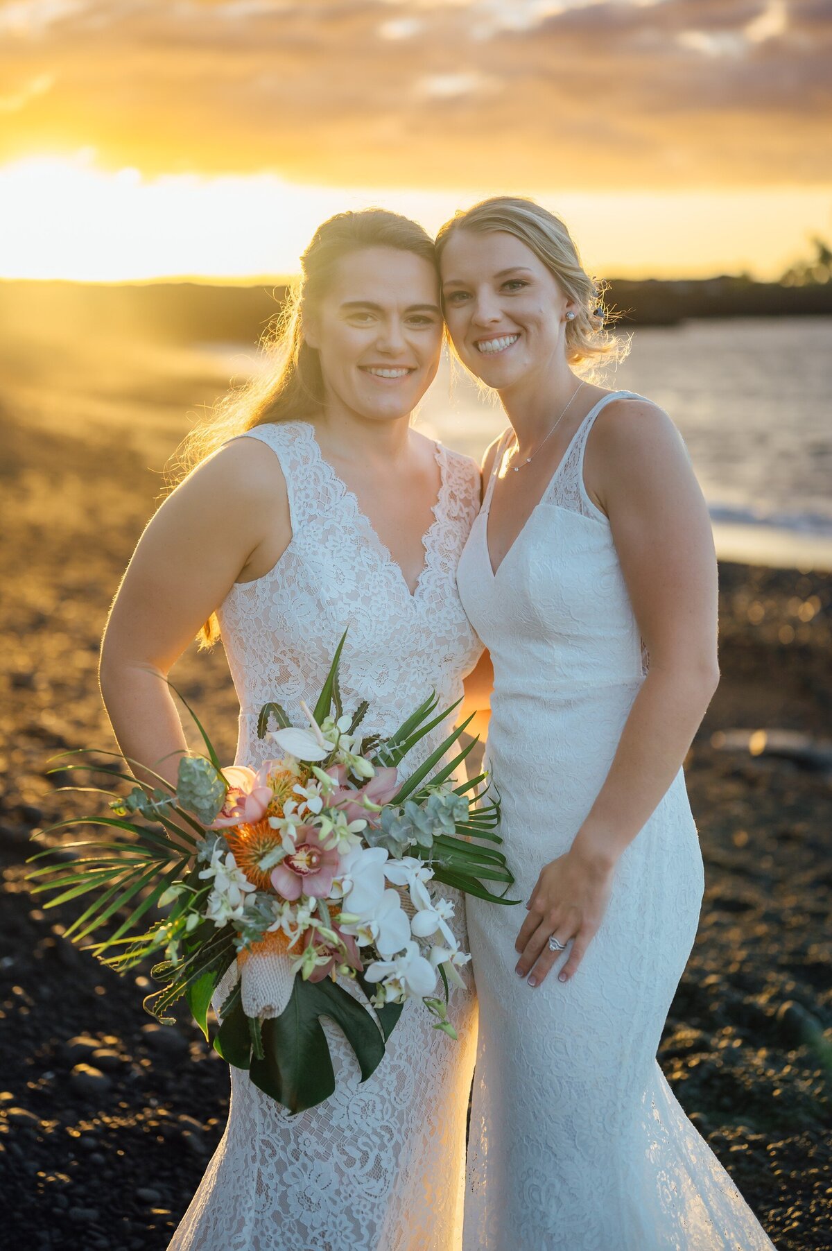 kiholo-black-sand-beach-elopement_0106