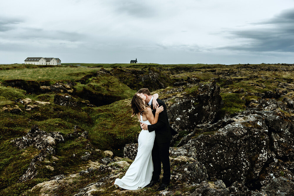 Best_Local_Iceland_Elopement_Photographer_and_Planner-63