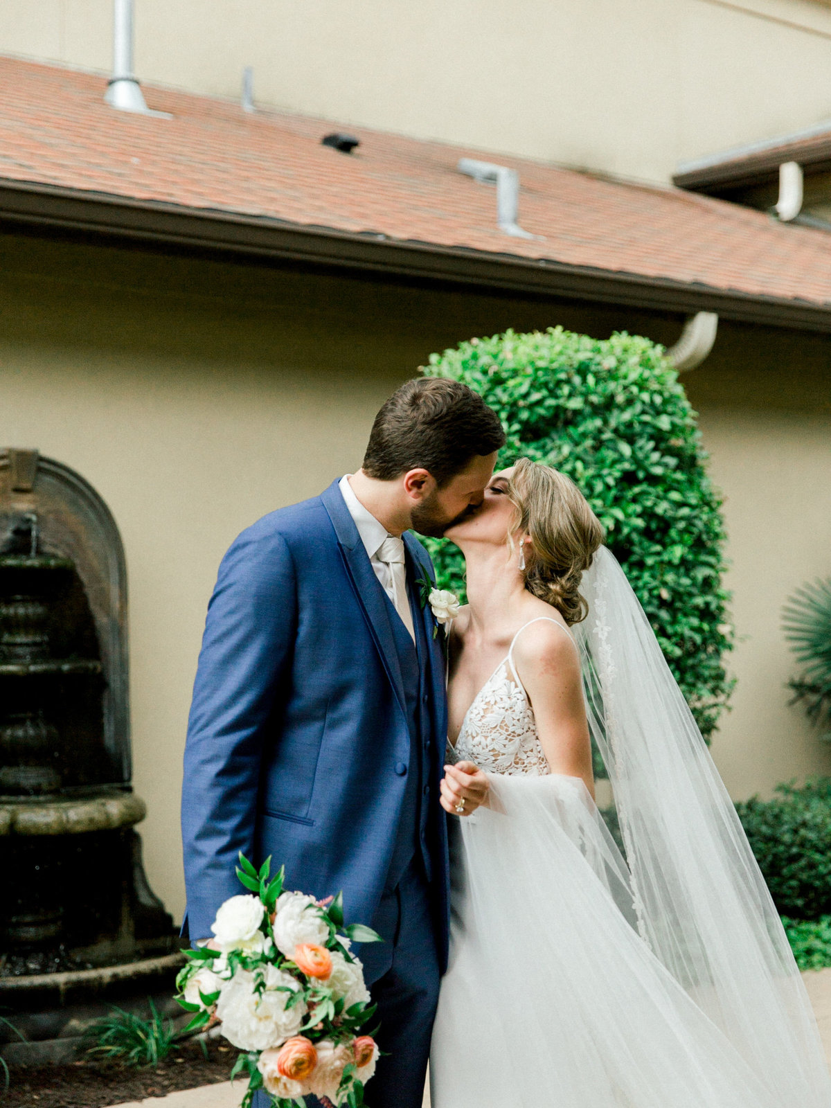 0521_CourtneyHansonPhotography_Elizabeth_Caleb_Wedding-2711