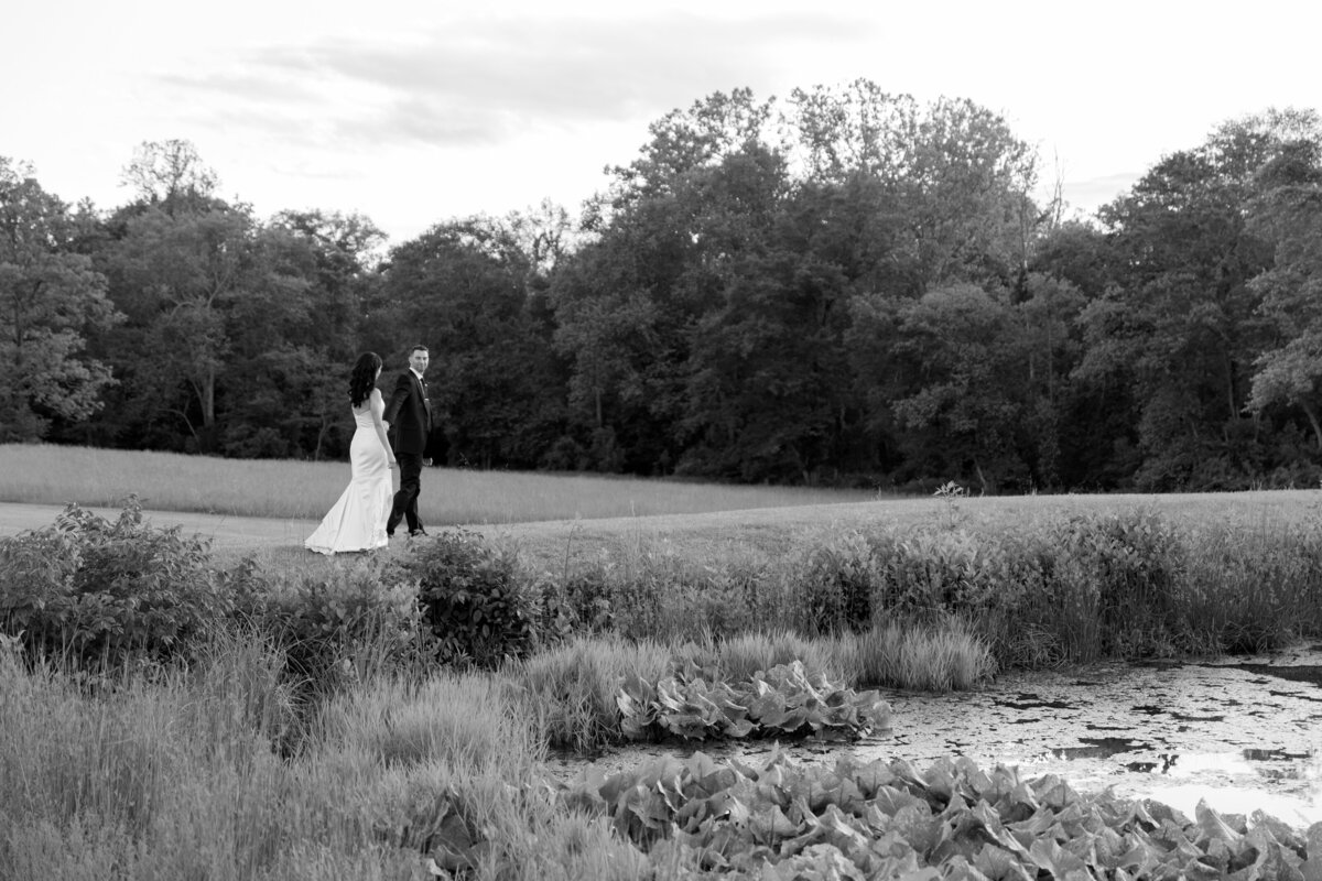 Virginia Wedding Photographer - Barn at Edgewood - Standardsville Virginia Wedding (16 of 24)