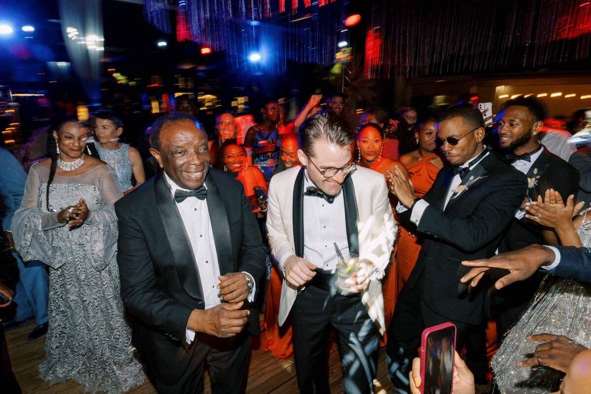 W2-Wedding-Photo-Doyinsola-and-Michael-2022-06-18-2500px-1334