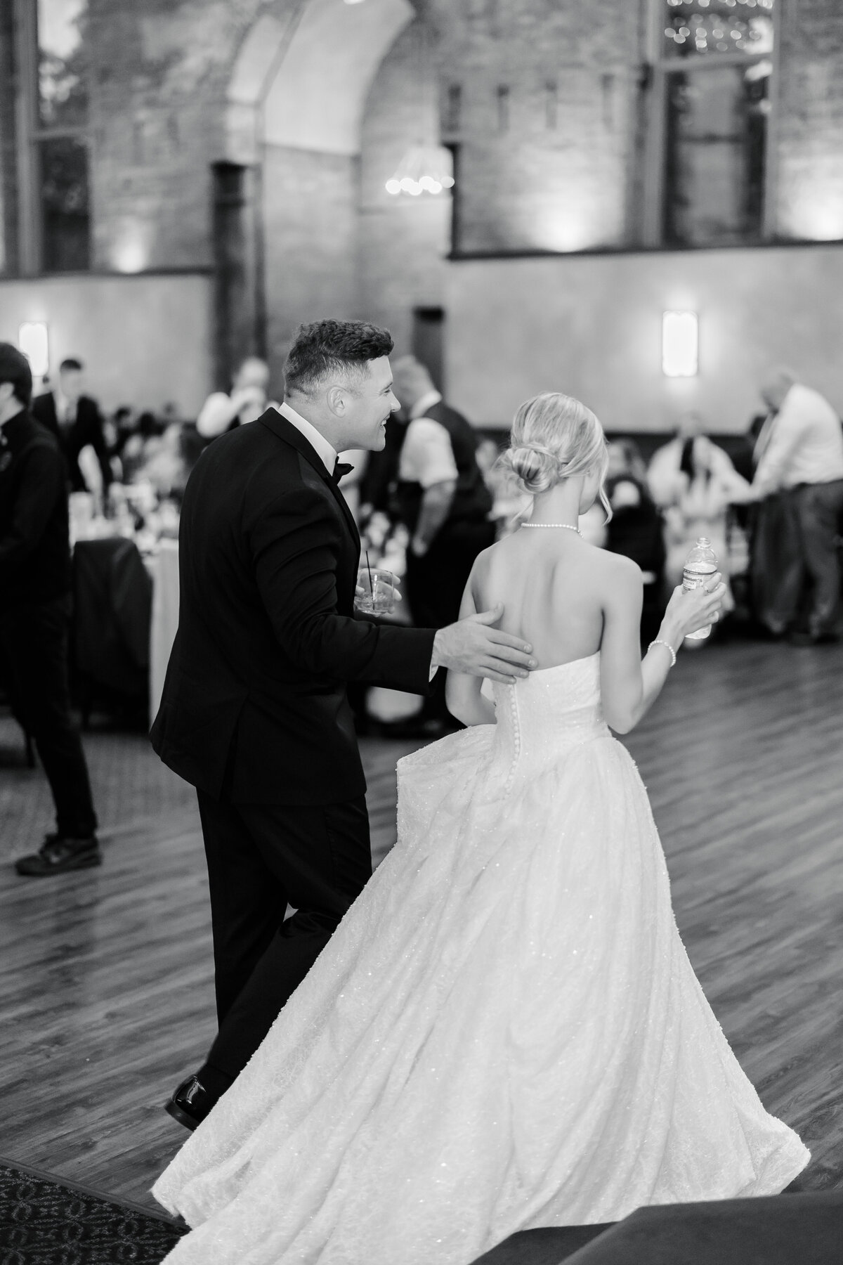 kasia-sickau-wedding-photographer-grace-alex-monastery-event-center-cincinnati-ohio1N1A2900