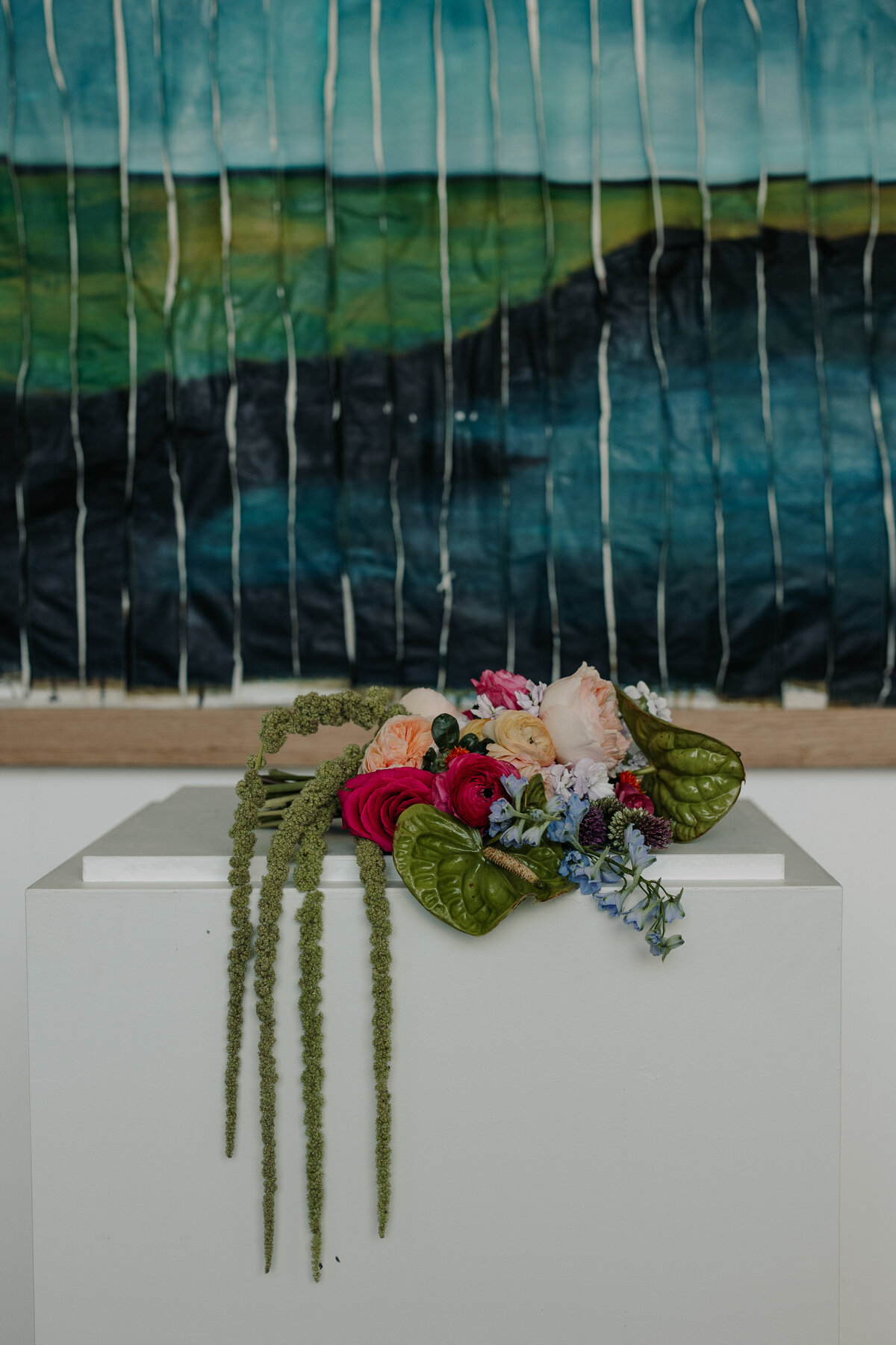Colorful art museum wedding florals araiza florals 6
