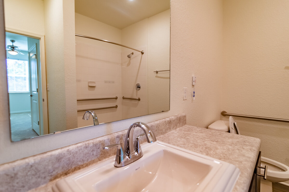 042324ROCHESTERPARK-89