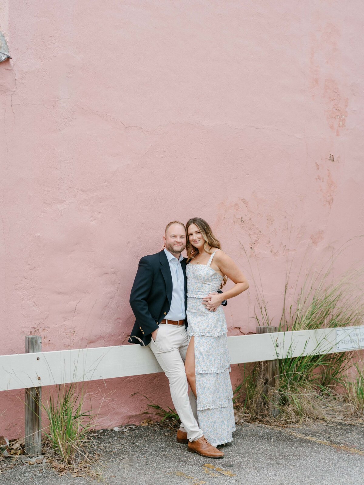 downtown-charleston-engagement-session-meg-andrew-016